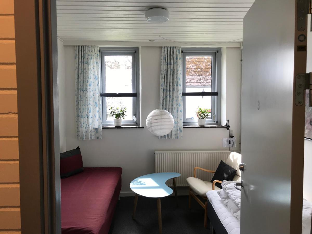 Ibsens Gaard Hotel Ebeltoft Bagian luar foto