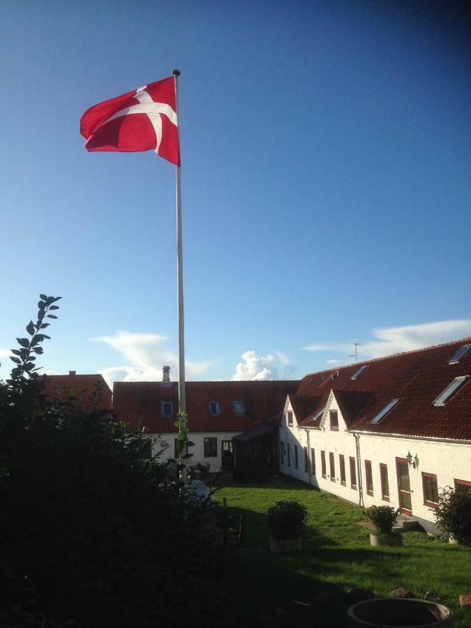 Ibsens Gaard Hotel Ebeltoft Bagian luar foto