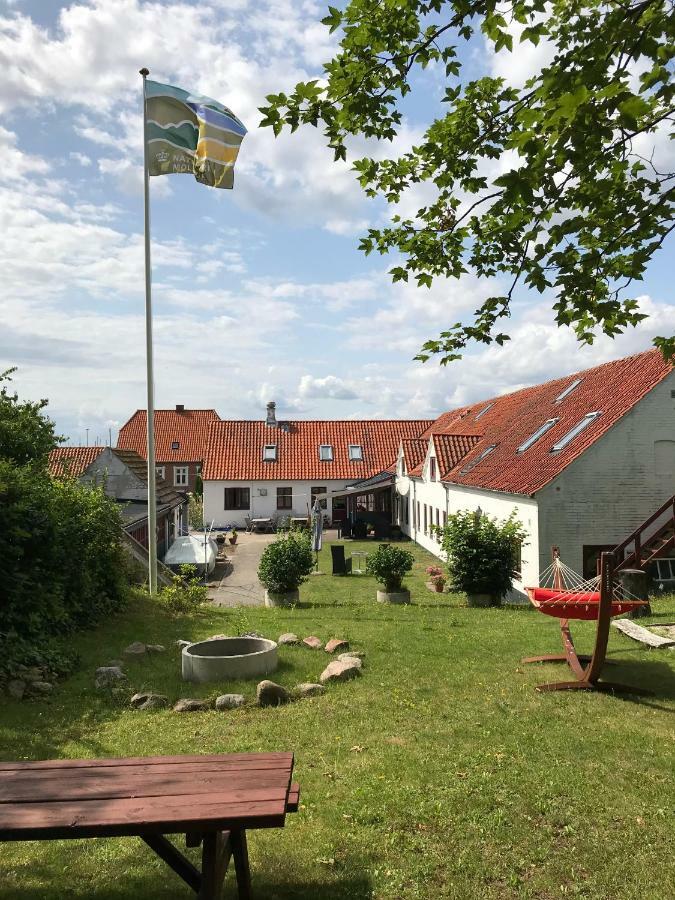 Ibsens Gaard Hotel Ebeltoft Bagian luar foto